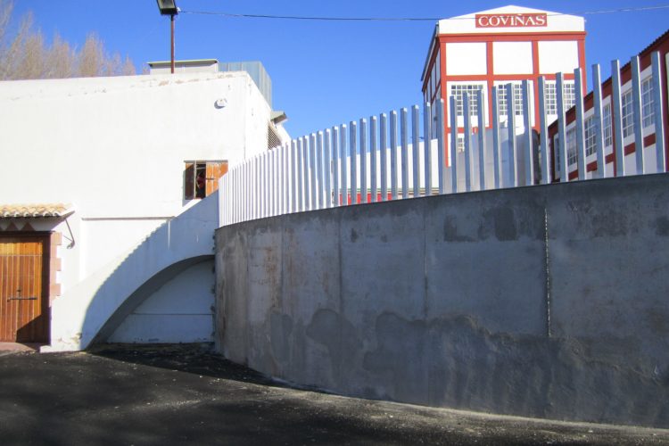ACTUACIONES DESTINADAS A LA SEPARACIÓN ZONA DE ELABORACIÓN CAVA DEL RESTO DE BODEGA